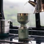 STANLEY Permanentný filter na prekvapkávanú kávu The Perfect-Brew Pour Over 590 ml Hammertone Green – Obrázok 16